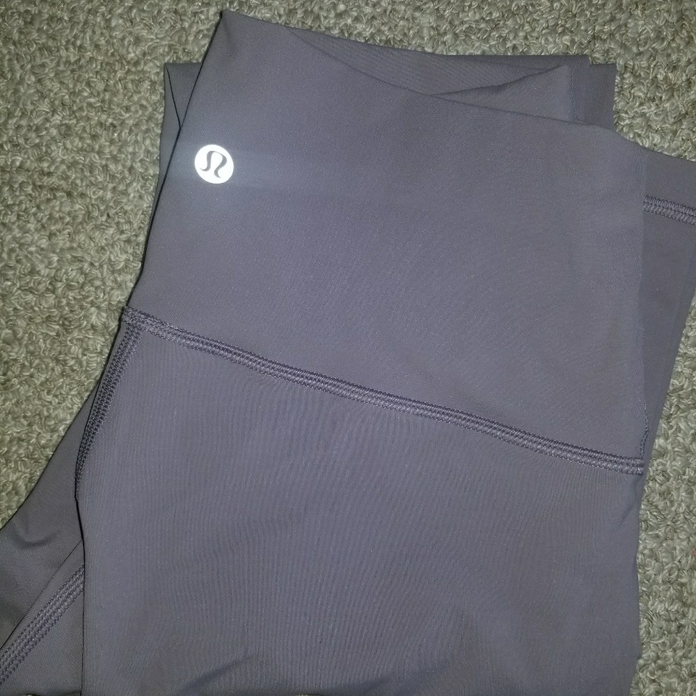 Light purple lululemon leggings